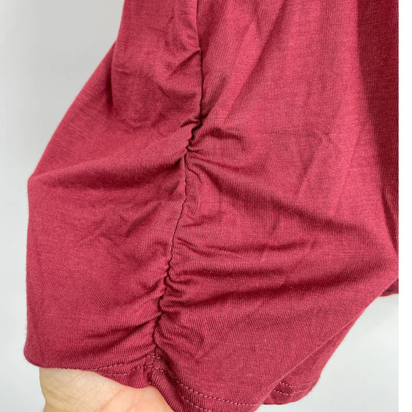 French Pastry Womens Burgundy Tank Top Sleeveless Tee Soft Lightweight Size 2X - Picture 3 of 10